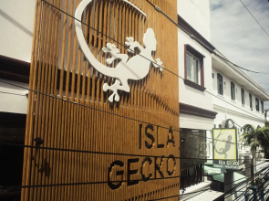 Isla Gecko Resort