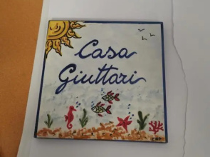 San Giorgio (Me) Comodo appartamento a 100 metri dal mare in elegante residence, 4/5 posti letto, parcheggio privato.