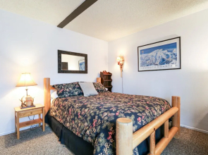 Bigwood 072 - One Bedroom Condo