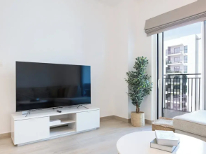 Bloomfields Luxurious 2Br Water Edge