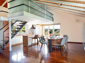 Villa Elihrisos-a 225sqm villa/private heated pool
