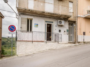 Casa Vacanza Paradise vicino Cefalù con servizio di piscina a 3 chilometri