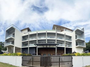 Mazarine Surf Suites
