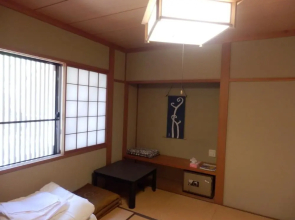 Yuwaku Guesthouse - Hostel