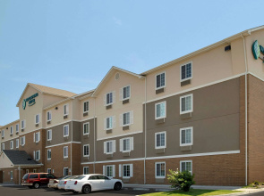 WoodSpring Suites Broken Arrow
