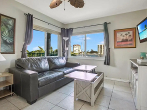 Five Palms Suite 210 - Daily - Weekly - Monthly