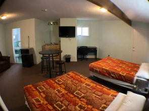 Tower 64 Motel & RV Park