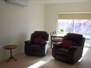 Aarinda Holiday Apartments