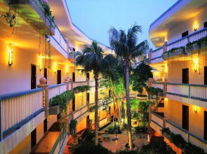 Cactus Resort Sanya by Gloria