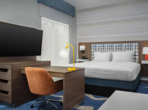 Hampton Inn & Suites Naples South by Hilton