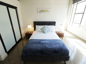 Downtown Lofty Suites