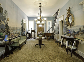 Monmouth Historic Inns and Gardens