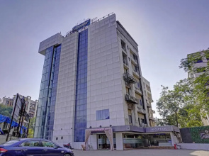 Treebo De Grandeur Anand Nagar