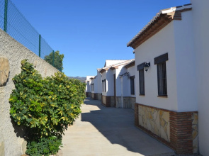 House in Huetor, Rural Tourism, Beach & Pool