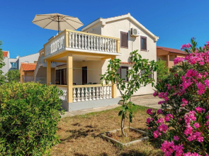 Beautiful Apartment in Vrsi With Wifi and 2 Bedrooms