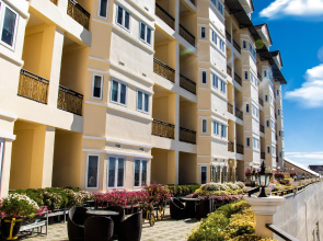 Ladalat Hotel