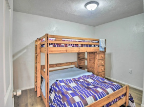 Waterfront Welaka Escape w/ Private Docks!