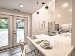 8 Mi to Dtwn: Sleek Seattle Home w/ Patio!