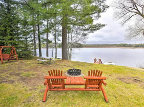 Cozy Dam Lake Escape w/ Dock, Yard & Water Access!