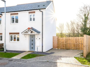 Trerammet Crescent Tintagel 2 bed sleeps 4plus1