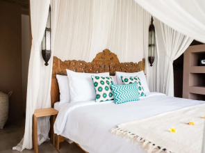 Luxury 12 Bedroom Villa With Private Pool, Bali Villa 2027