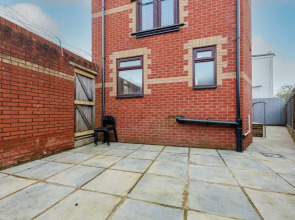 2 Bed House Close to Cardiff City Centre