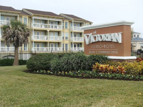 Closing Time at the Victorian