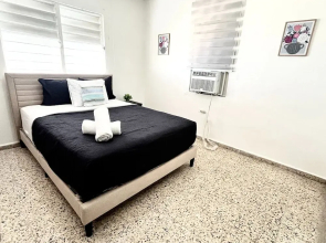 Walk 6 Min to Beaches Eats 10 Min to SJU