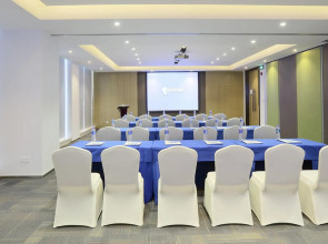 Holiday Inn Express Shanghai Gongkang by IHG