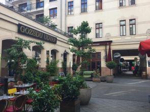 Lia's Apartment in Gozsdu