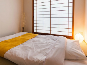 Universal Bay Condominium