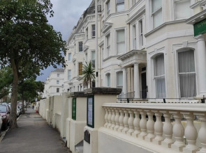 Cosy 2BD Coastal Retreat Folkestone Leas