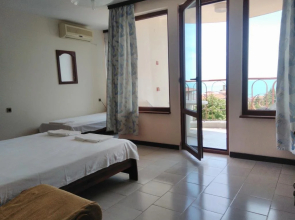 Lazur Hotel