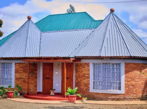 Sinat Villa