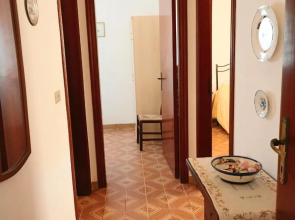 Central Apartment On The Beach With Balcony, Wi-fi Air Conditioning Parking