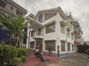 Comfort Zone By OYO Rooms