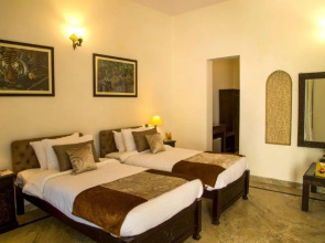 Tiger's Den Resort Bandhavgarh