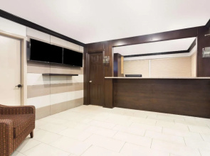 Econo Lodge Inn & Suites Florida City