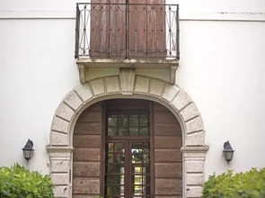 La Celeste Galeria B&B