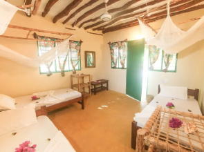 Demani Lodge