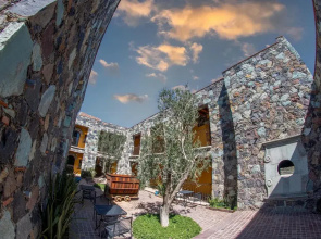 Tierra Adentro Hotel Fashion Grill & Spa