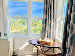 The Broadmoor Miami Beach 