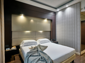 Winter Garden Hotel - Bergamo Airport