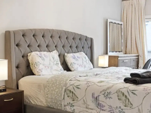 Family-friendly 3BR Mississauga Home w Parking