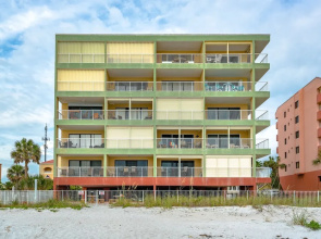 Pointe Condo #201 by Vtrips