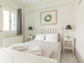 PEBBLES 1BD house with Sea View in the heart of Naousa