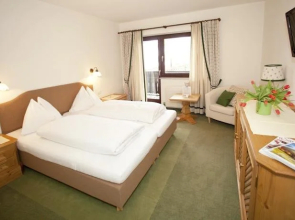 Hotel Pension Theresia