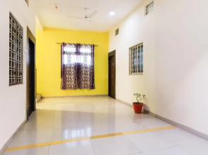 Hotel Narmada Palace by OYO Rooms