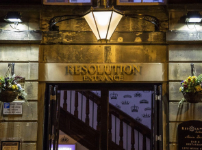 Resolution Hotel