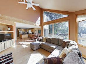 New Listing! All-suite Riverside Getaway W/ Dock 3 Bedroom Home